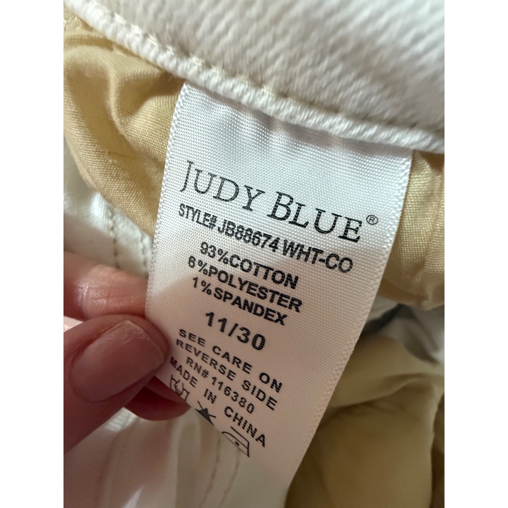 Judy Blue White Wide Leg Crop Jeans Raw Hem Button Fly Size 11/30 - Picture 6 of 7